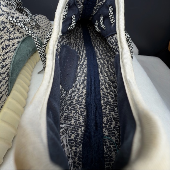 Adidas Yeezy Boost 350 “Turtle Dove” AQ4832 (2015 Release) – Size 11M - Picture 9 of 13